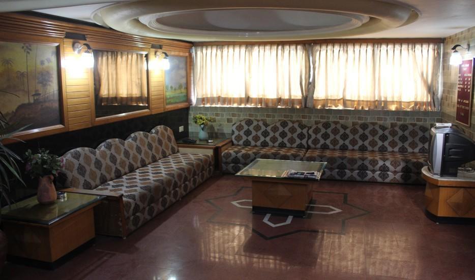 Hotel Unnati Ahmedabad Eksteriør bilde